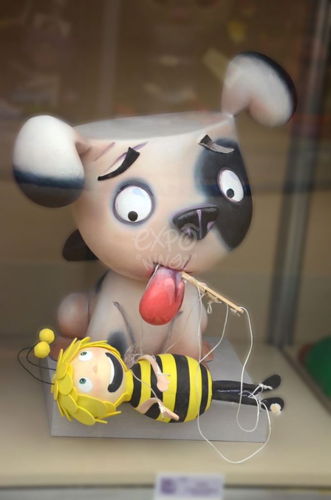 Año 2014, falla San Vicente de Paul, Diputada Clara Campoamor, sección octava Infantil, Artista: Guillermo Rojas Vera.