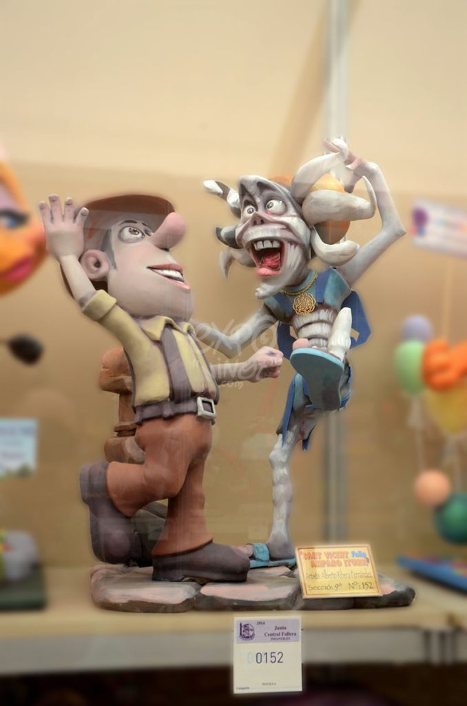 Año 2014, falla San Vicente Mártir, Pianista Amparo Iturbi, sección novena Infantil, Artista: Alberto Ribera Fernández.