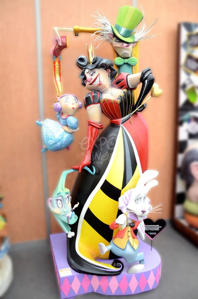 Año 2014, falla Santa María Micaela, Martín el Humano, sección primera b, Artista: Vicente Martínez Aparici.