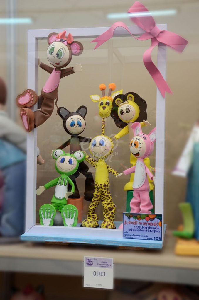 Año 2014, falla Valencia, Teodoro Llorente (Chirivella), sección cuarta Infantil, Artista: Julio Vicente Fabra Muñoz.