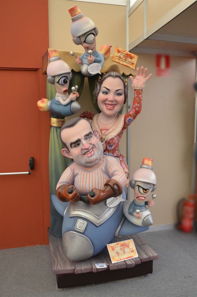 Año 2015, falla Arzobispo Olaechea, San Marcelino, sección primera b, Artista: Francisco Torres.