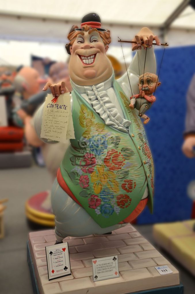 Año 2015, falla Avenida Burjasot, Padre Carbonell, sección segunda a, Artista: Rafael Olmos Colomar.