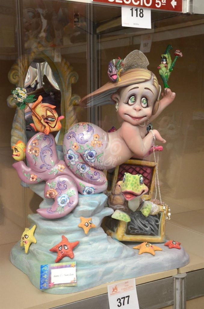 Año 2015, falla Avenida de Francia, Alfredo Torán y Olmos, sección quinta Infantil, Artista: José Vicente Zurita.