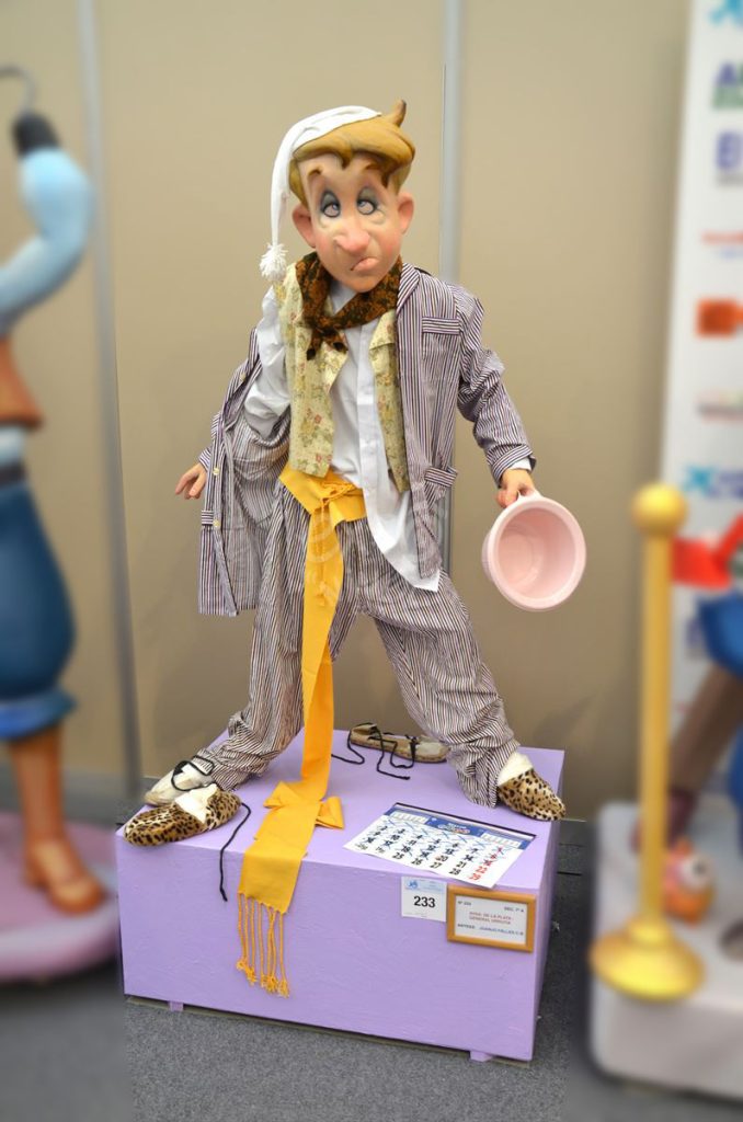 Año 2015, falla Avenida de la Plata, General Urrutia, sección séptima a, Artista: Juanjo García López.