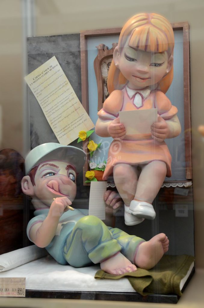 Año 2015, falla Avenida García Lorca, Olta, sección duodécima Infantil, Artistas: Daniel Pérez, Joana Rodglá.