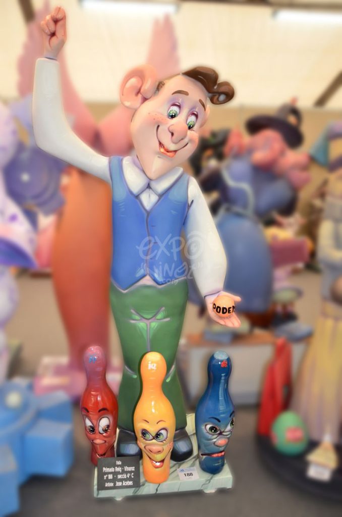 Año 2015, falla Avenida Primado Reig, Vinaroz, sección cuarta c, Artista: José Acebes Rodríguez.