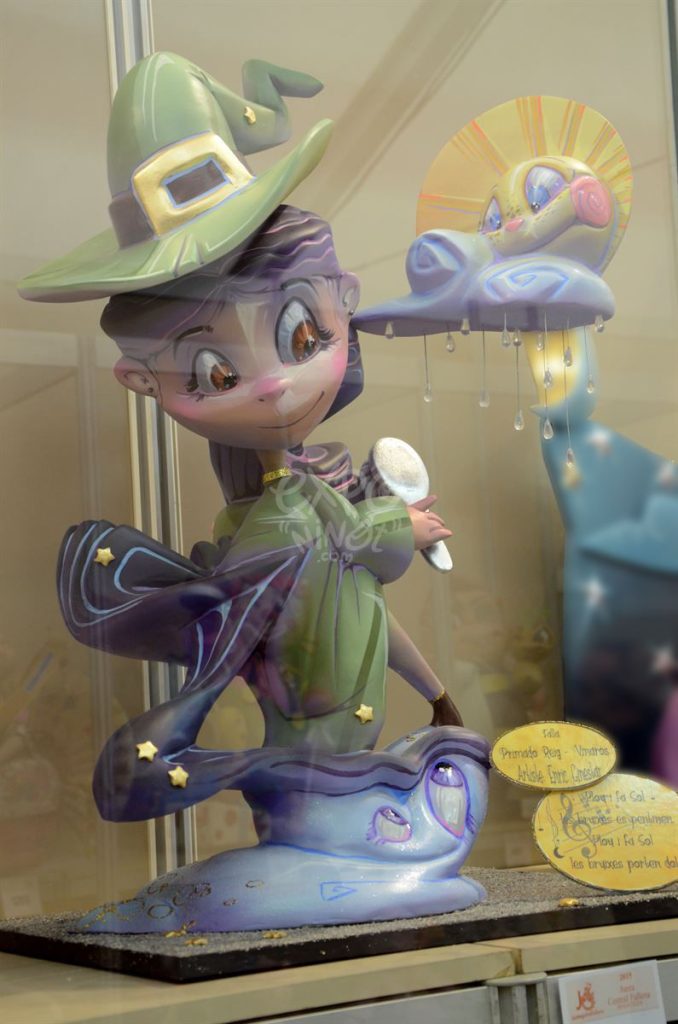 Año 2015, falla Avenida Primado Reig, Vinaroz, sección séptima Infantil, Artista: José Enrique Ginestar Morán.