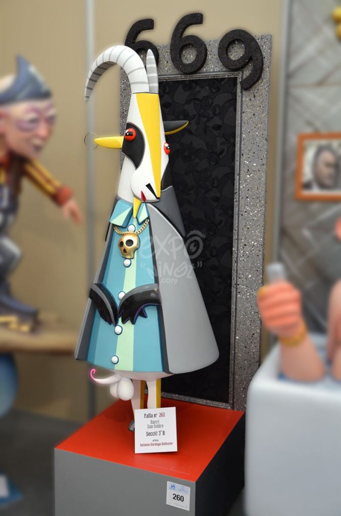 Año 2015, falla Barrio de San Isidro, sección tercera b, Artista: Antonio Verdugo Ballester.