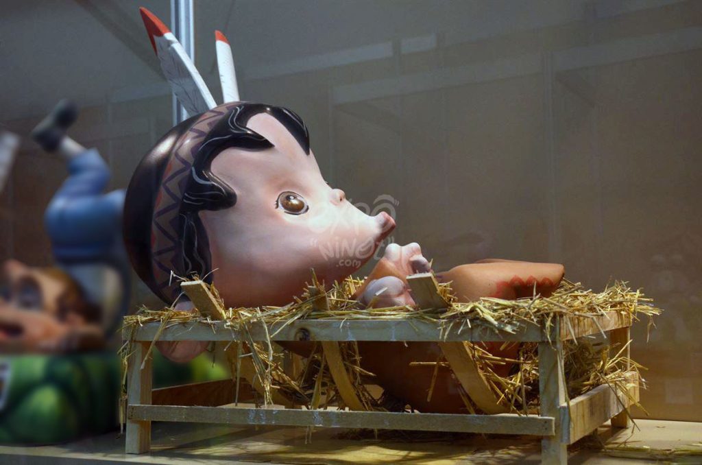 Año 2015, falla Barrio Monte de Piedad, sección octava Infantil, Artista: Carlos Sevilla.