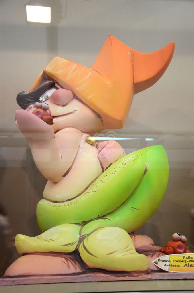 Año 2015, falla Blasco Ibañez, Plaza Maestro Ripoll, sección decimoctava Infantil, Artista: Alejandro Cano Hernández.
