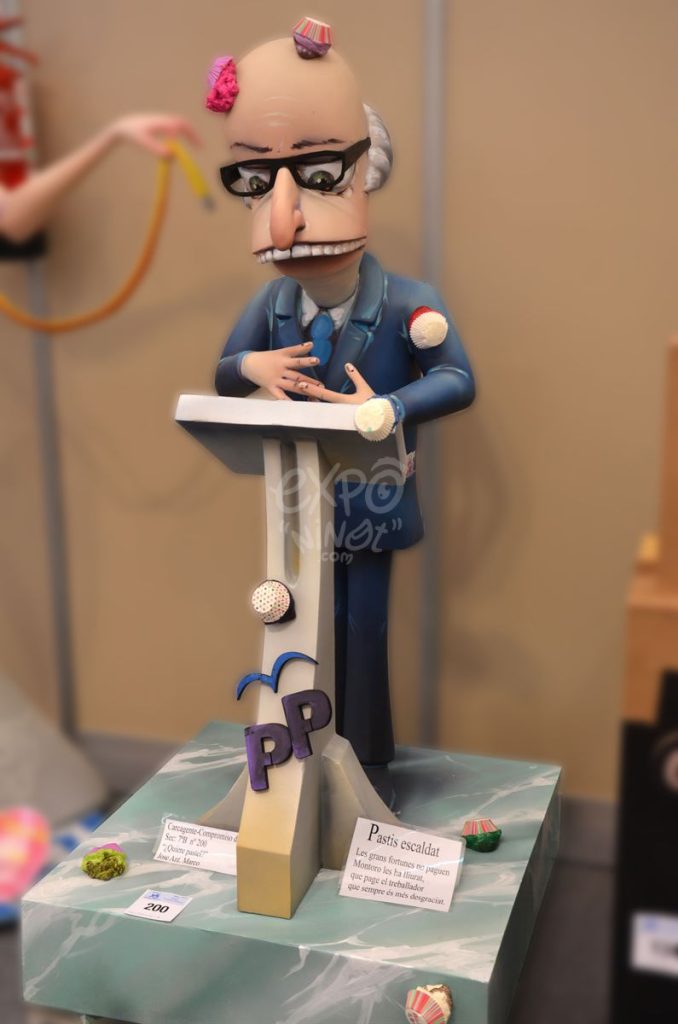 Año 2015, falla Carcagente, Compromiso de Caspe, sección séptima b, Artista: José Antonio Marco Gómez.