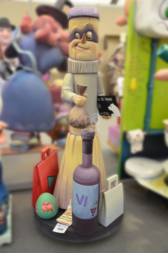 Año 2015, falla Castellón, Segorbe, sección cuarta c, Artista: José López Ibáñez.