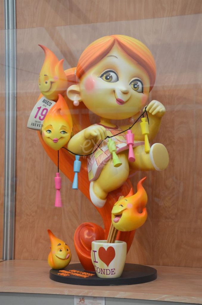 Año 2015, falla Conde Salvatierra, Cirilo Amorós, sección primera Infantil, Artista: Ceballos (José Luis) y Sanabria (Francisco).