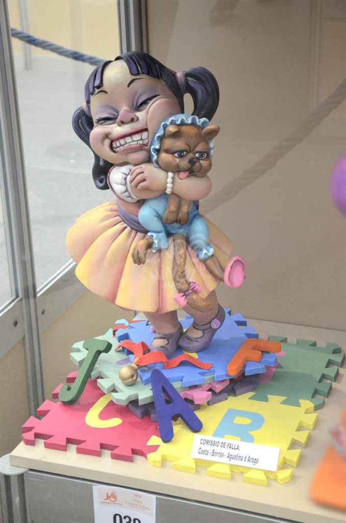 Año 2015, falla Costa y Borrás, Agustina de Aragón, sección décima Infantil, Artista: José Acebes Rodríguez.