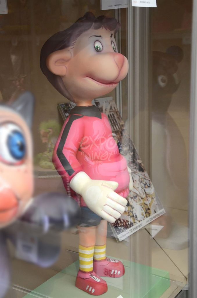 Año 2015, falla Fuencaliente, Lebón, sección decimocuarta Infantil, Artista: Enrique Cardells Martínez.