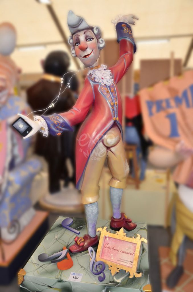 Año 2015, falla Gran Vía Ramón y Cajal, Pintor Benedito, sección cuarta c, Artista: David Sánchez Llongo.