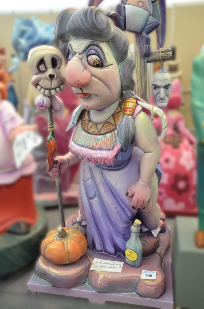 Año 2015, falla Ingeniero José Sirera, Pío nueve, sección sexta a, Artista: Francisco Roca Chorques.