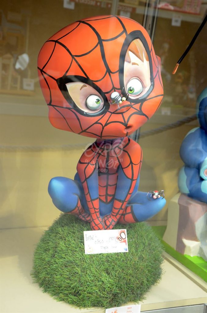 Año 2015, falla Isabel la Católica, Cirilo Amorós, sección tercera Infantil, Artista: Vicente Llácer Rodrigo.