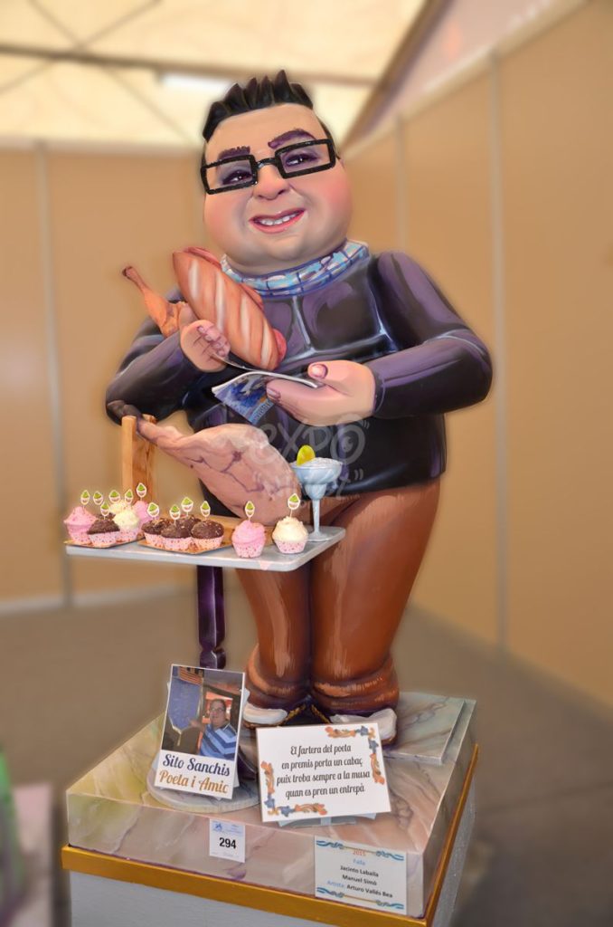 Año 2015, falla Jacinto Labaila, Manuel Simó, sección quinta a, Artista: Arturo Vallés Bea.