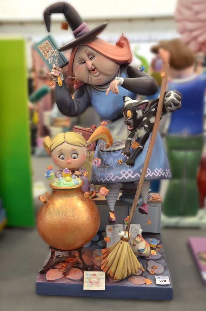 Año 2015, falla Joaquín Costa, Conde Altea, sección segunda a, Artista: Javier Álvarez-Sala Salinas.