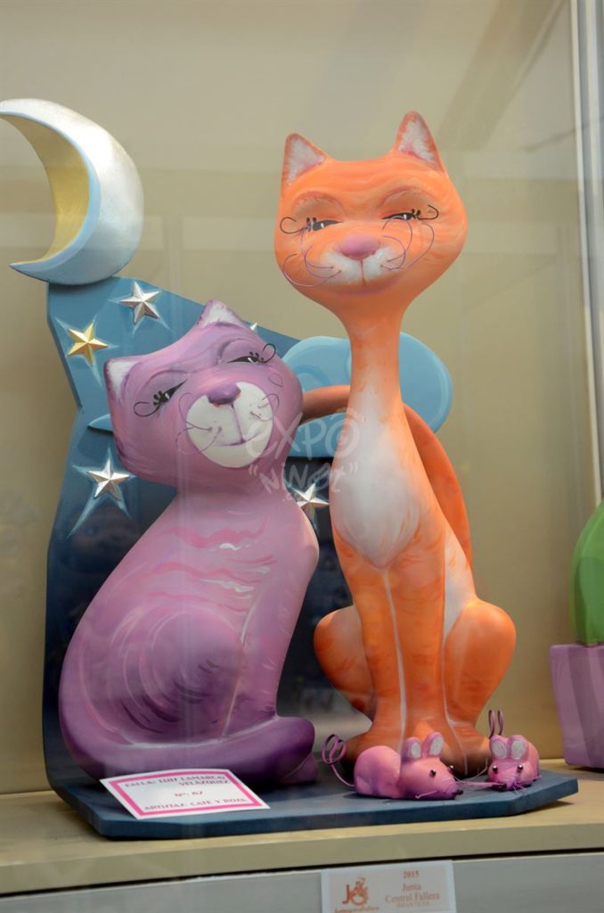 Año 2015, falla Luis Lamarca, Velázquez, sección séptima Infantil, Artista: Cate y Rosa.