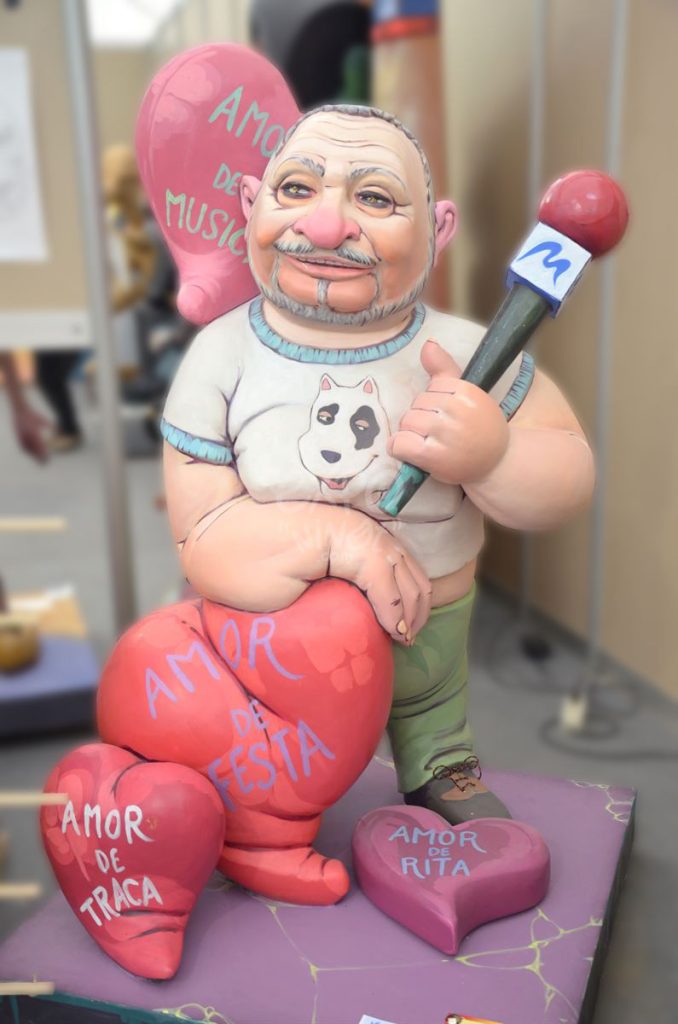 Año 2015, falla Luz Casanova, Padre Espasa, sección sexta c, Artista: Vicente Albert García.