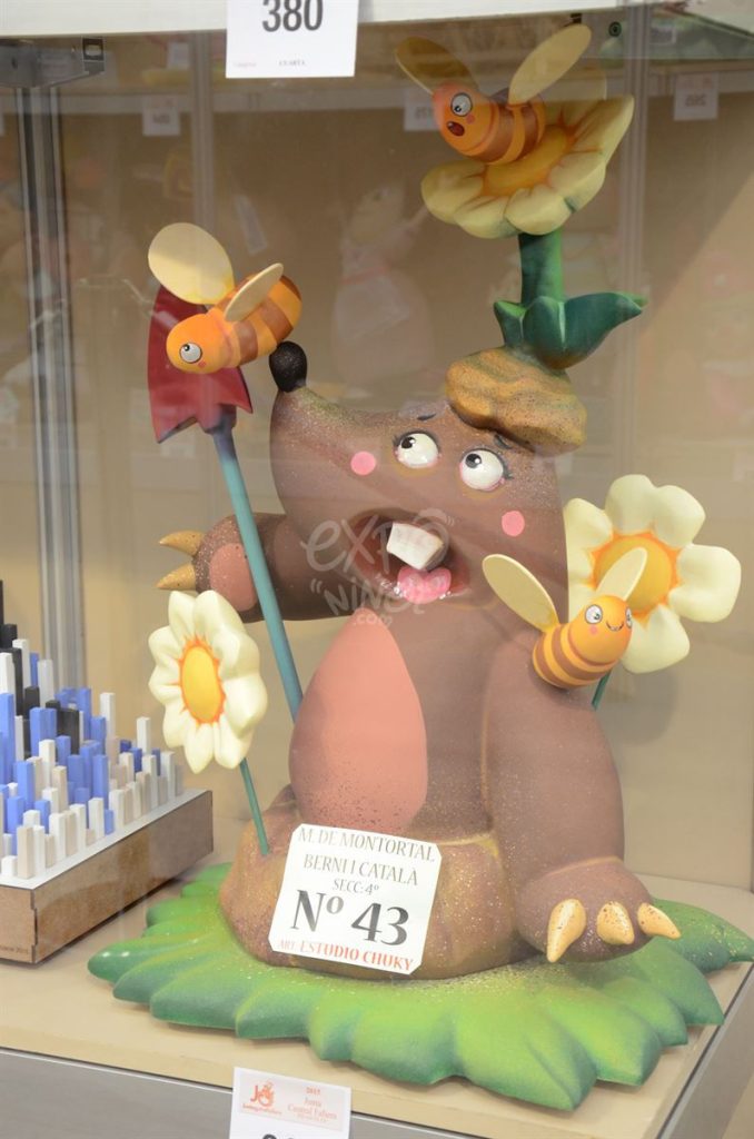 Año 2015, falla Marqués Montortal, Berni Catalá, sección cuarta Infantil, Artista: Rafael Martínez Reig, Raúl Martínez Ruíz.