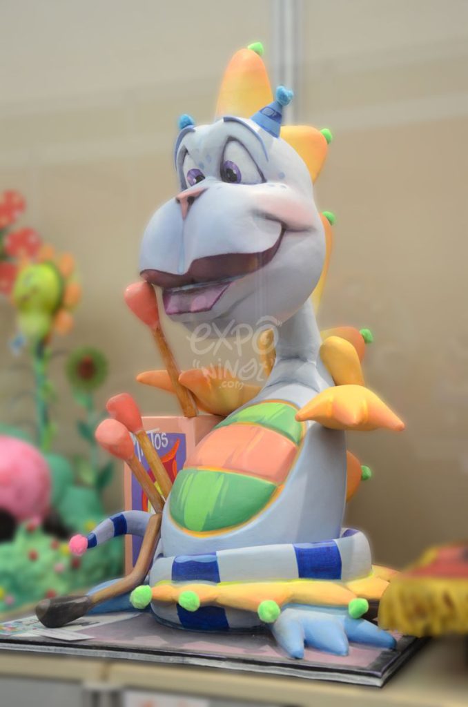 Año 2015, falla Mossén José Cuenca, Pinedo, sección decimotercera Infantil, Artista: Manuel Blanco Climent.