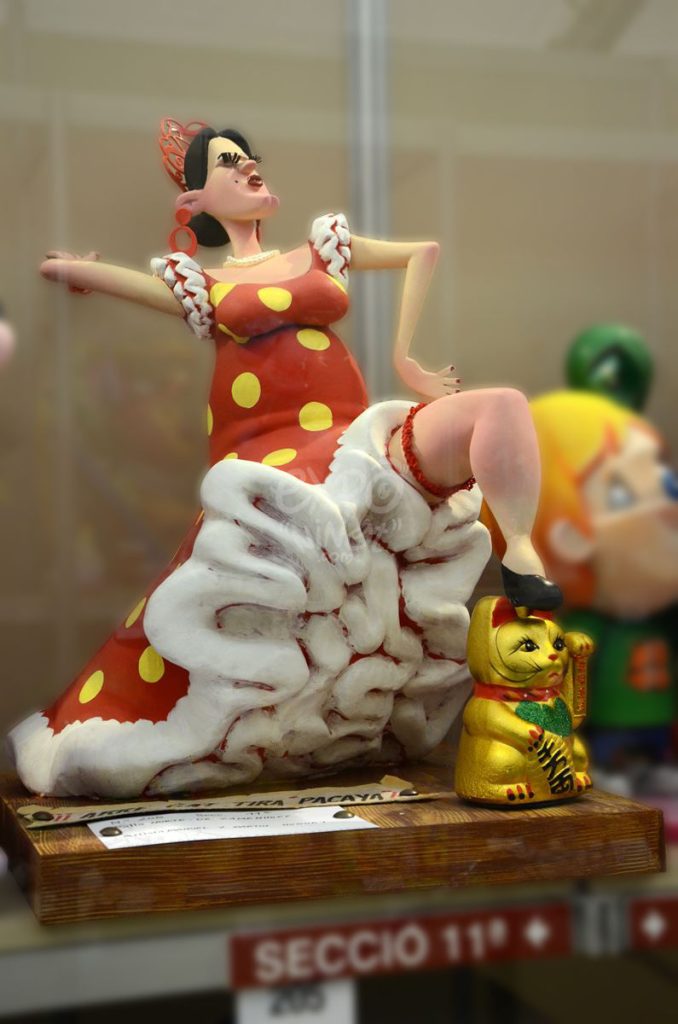Año 2015, falla Norte, Doctor Zamenhoff, sección undécima Infantil, Artista: Manuel Martín Huguet.