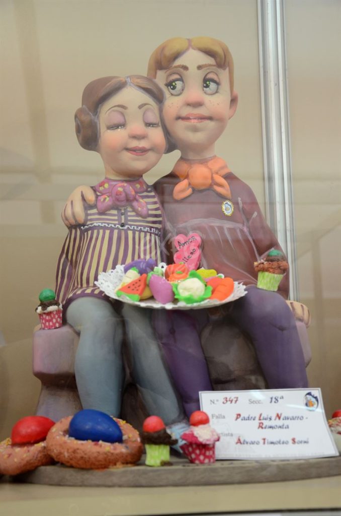 Año 2015, falla Padre Luis Navarro, Remonta, sección decimoctava Infantil, Artista: Álvaro Timoteo Sorní.