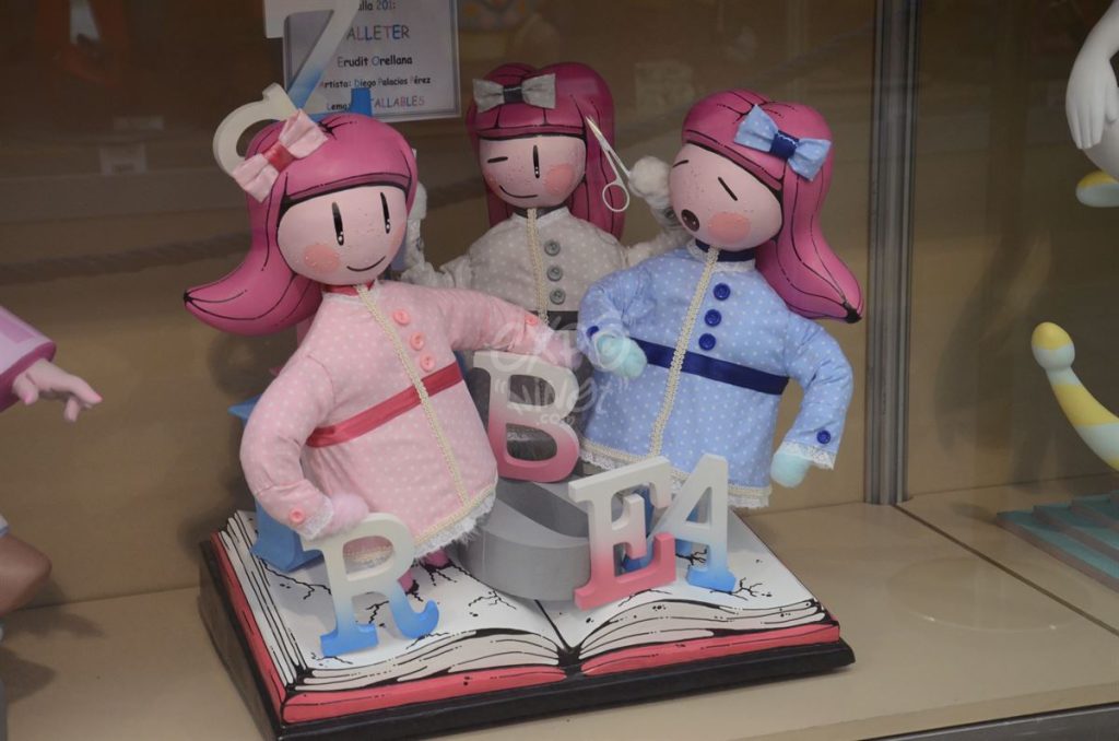 Año 2015, falla Palleter, Erudito Orellana, sección cuarta Infantil, Artista: Diego Palacios Pérez.