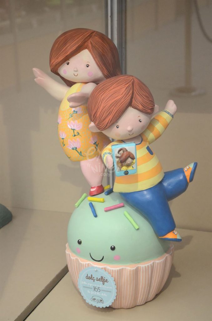 Año 2015, falla Pizarro, Cirilo Amorós, sección sexta Infantil, Artista: Cap de Suro.