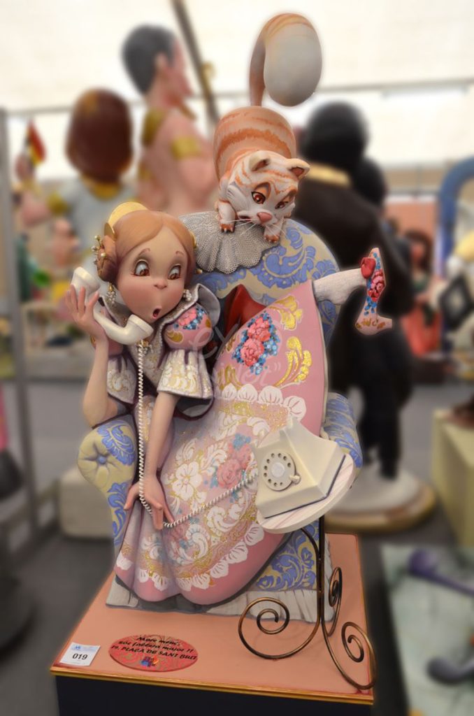 Año 2015, falla Plaza de Sant Bult, sección cuarta c, Artista: Art en Foc.