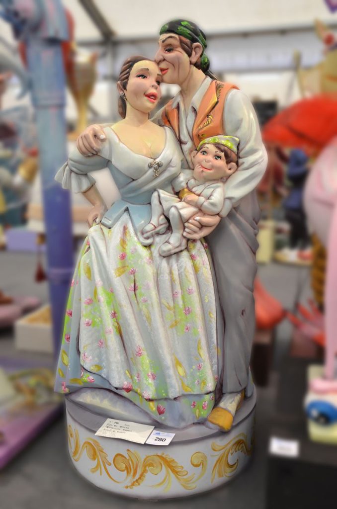 Año 2015, falla Plaza Doctor Berenguer Ferrer, sección séptima c, Artista: Enrique Burriel Morro.