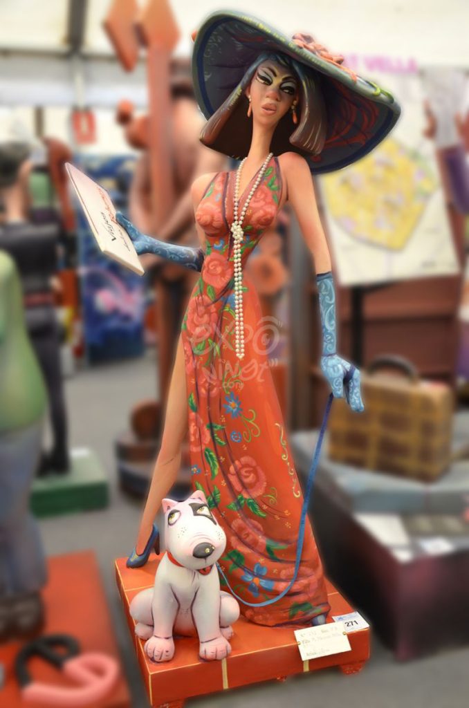 Año 2015, falla Plaza Mosén Milá, sección séptima b, Artista: José Jarauta Navajas “Pepo”.