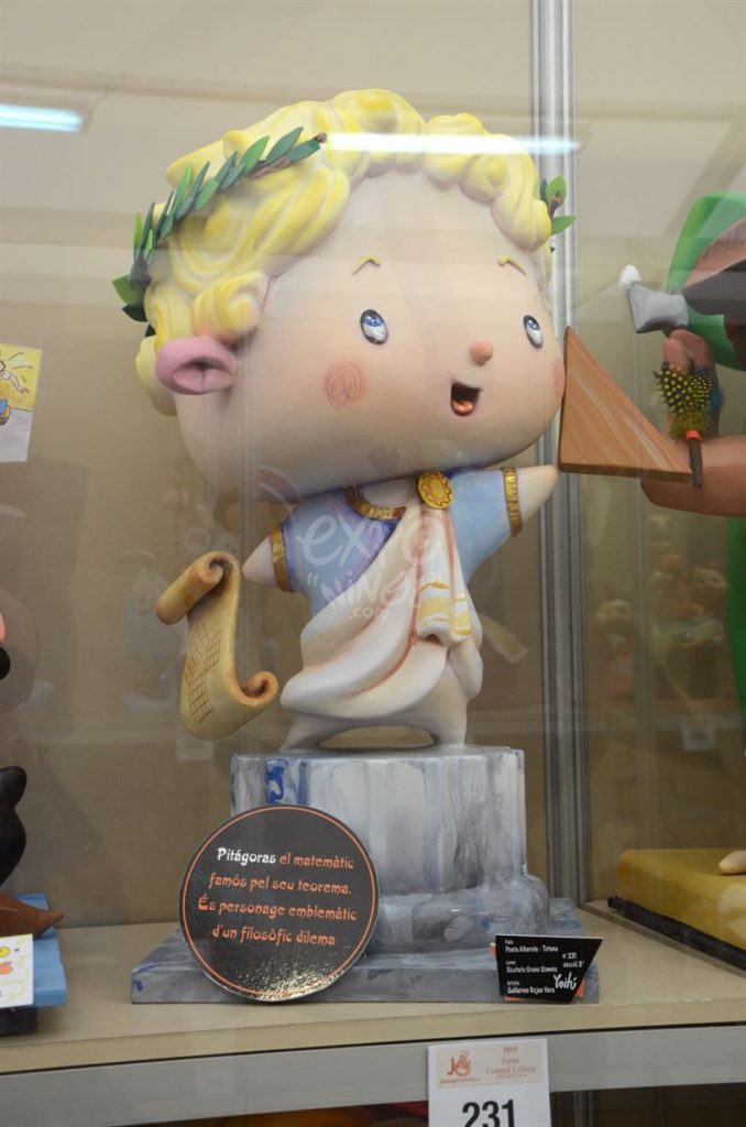 Año 2015, falla Poeta Alberola, Totana, sección tercera Infantil, Artista: Guillermo Rojas Vera, Yoitú.