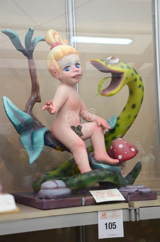 Año 2015, falla Poeta Asins, Alegret, Puzol «Els Jovenils», sección decimosexta Infantil, Artista: Raul Sebastián Falaguera.