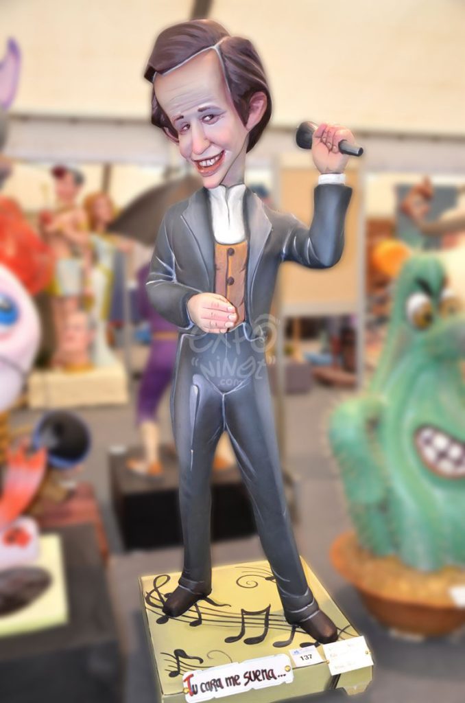 Año 2015, falla Quart, Turia, sección séptima c, Artista: José Jarauta Navajas “Pepo”.