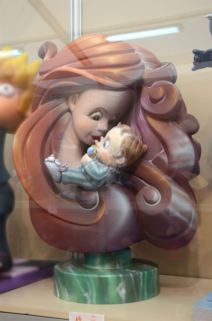 Año 2015, falla Ribera, Convento Santa Clara, sección tercera Infantil, Artista: Juan Alberto Navarro Guijarro.