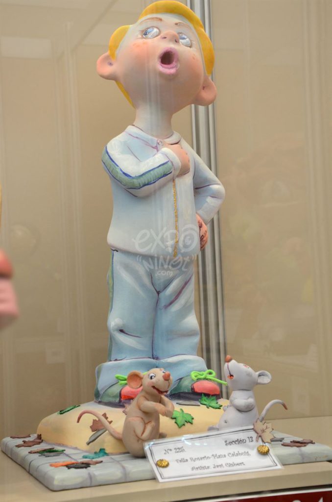 Año 2015, falla Rosario, Plaza Calabuig, sección decimotercera Infantil, Artista: Javier Gisbert Rodríguez.