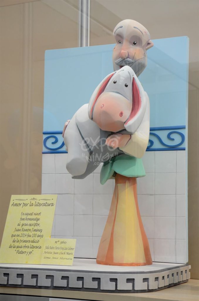 Año 2015, falla Rubén Dario, Fray Luis Colomer, sección sexta Infantil, Artista: Juan Lluch Martí.