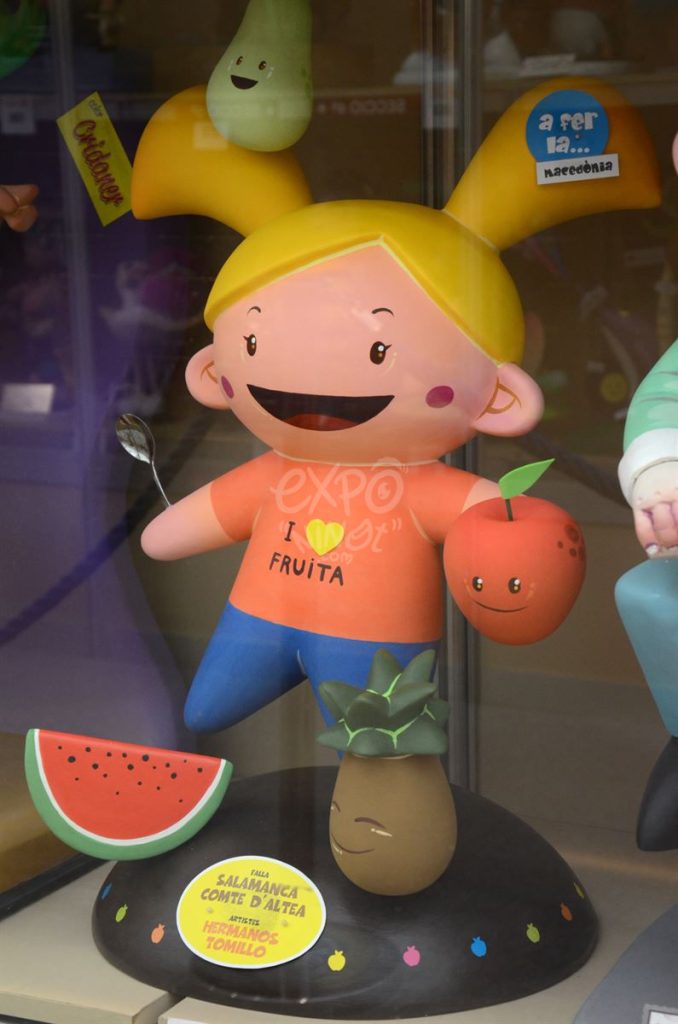 Año 2015, falla Salamanca, Conde Altea, sección séptima Infantil, Artista: Hermanos Tomillo.