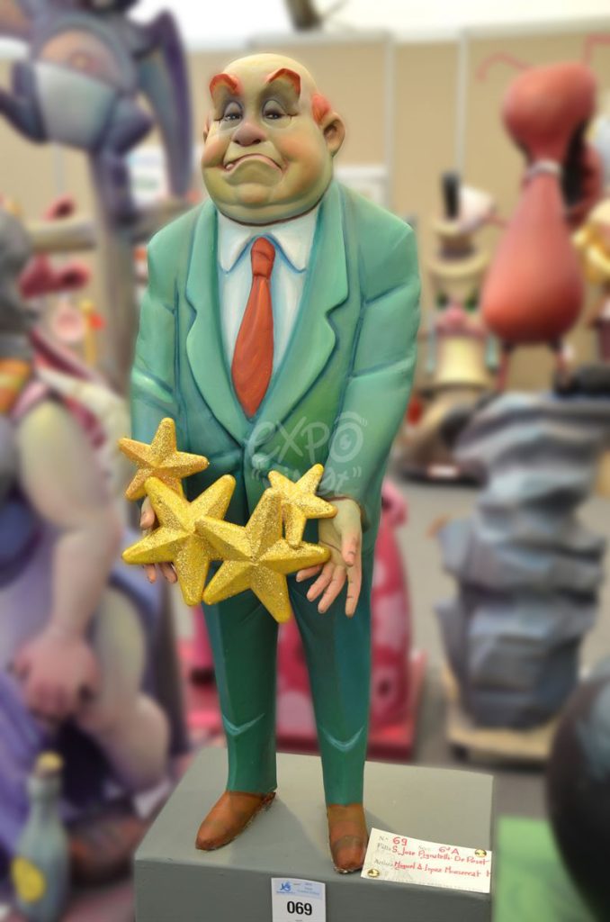 Año 2015, falla San José Pignatelli, Avenida Doctor Peset Aleixandre, sección sexta a, Artista: Miguel López Monserrat.