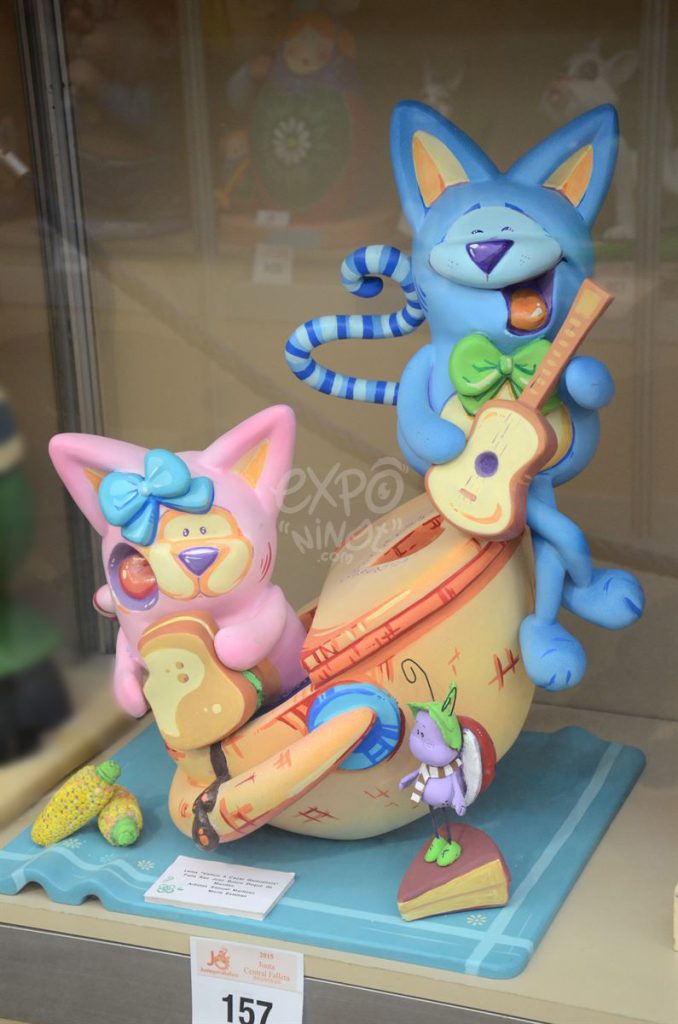 Año 2015, falla San Juan Bosco, Duque de Mandas, sección decimoquinta Infantil, Artista: María Esteban, Samuel Martínez.