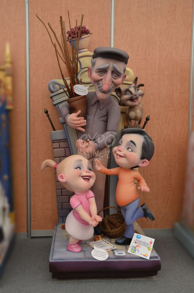 Año 2015, falla San Vicente, Periodista Azzatti, sección primera a, Artista: Francisco Torres.