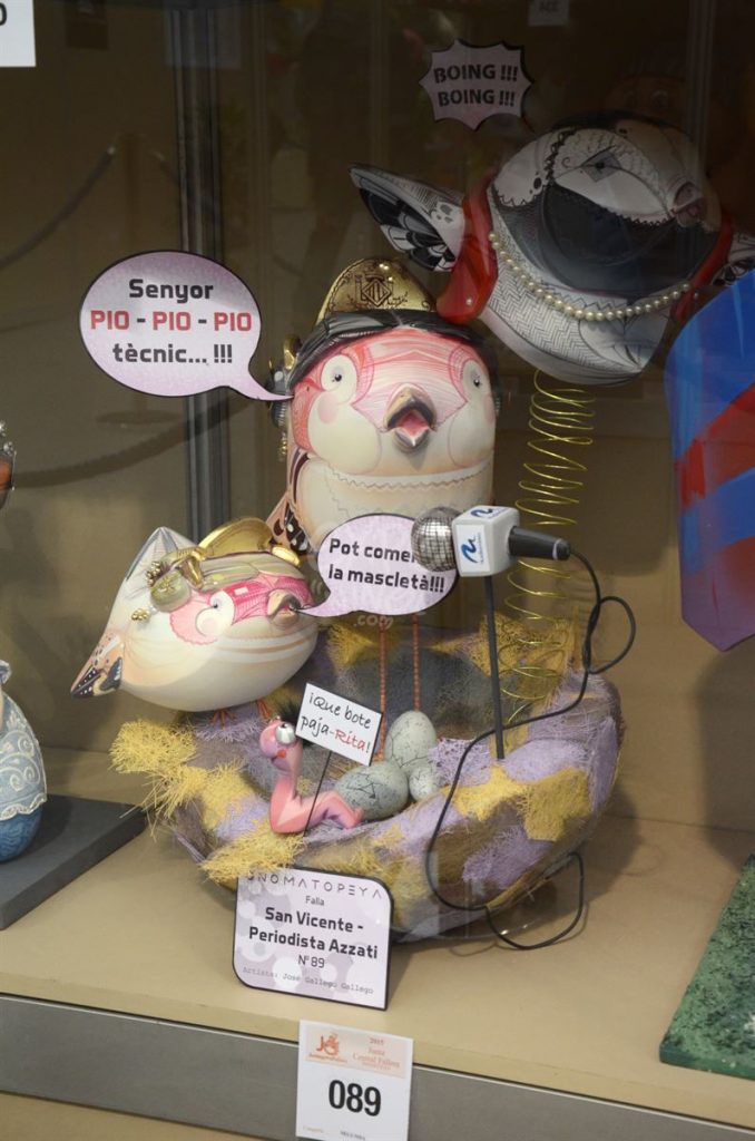 Año 2015, falla San Vicente, Periodista Azzatti, sección segunda Infantil, Artista: José Gallego Gallego.