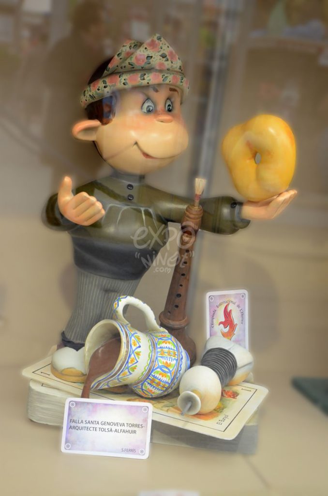 Año 2015, falla Santa Genoveva Torres, Arquitecto Tolsá, Alfahuir, sección segunda Infantil, Artista: Salvador Ferris.