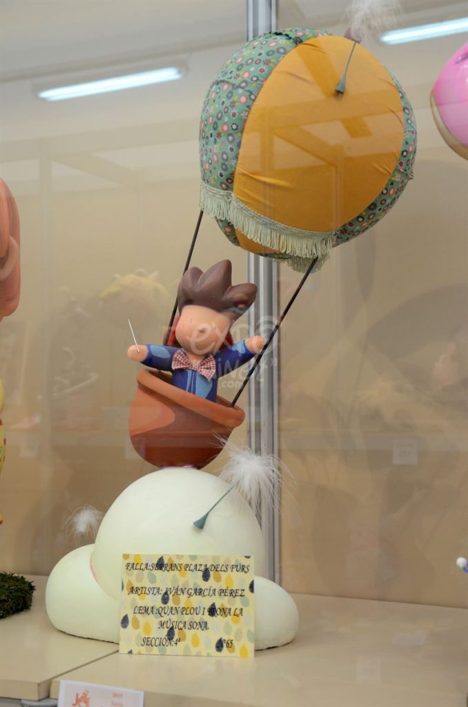 Año 2015, falla Serranos, Plaza de los Fueros, sección cuarta Infantil, Artista: Iván García.