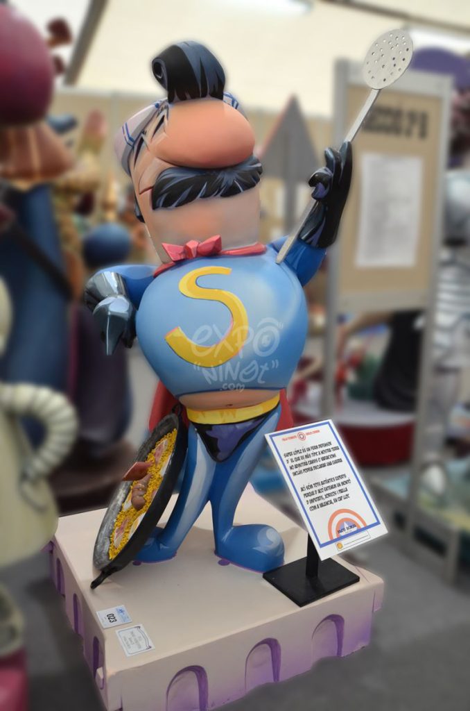Año 2015, falla Tomasos, Carlos Cervera, sección cuarta a, Artista: Francisco Borja Ripollés.