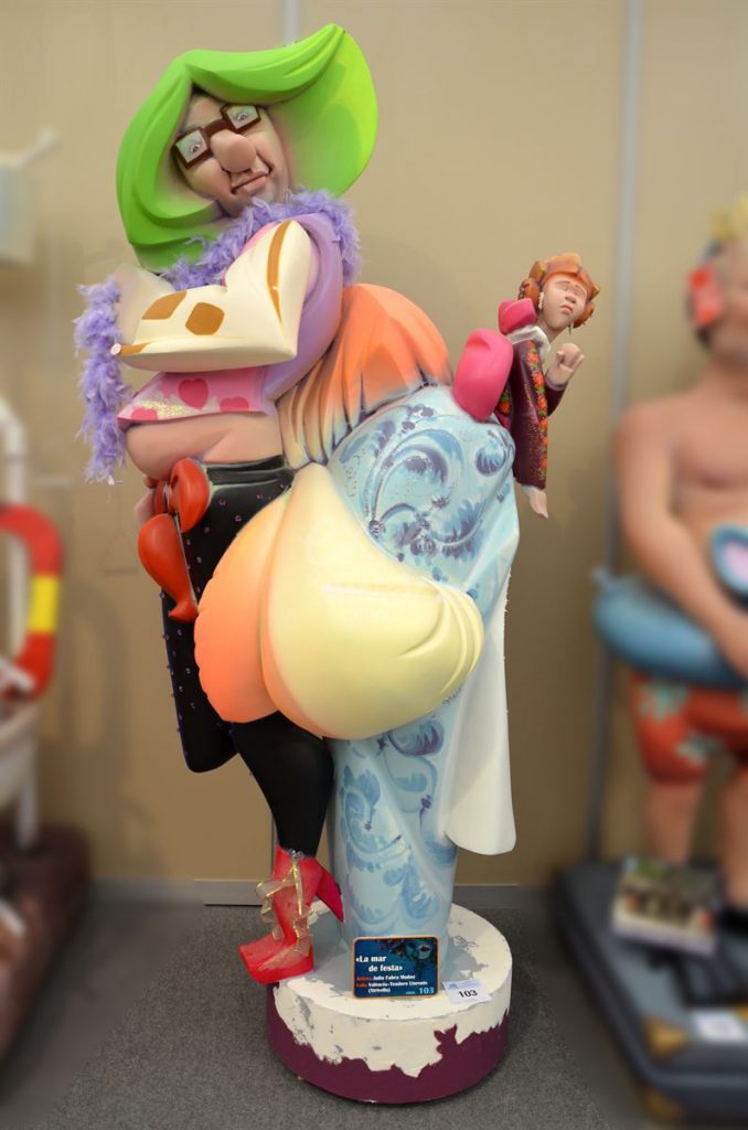 Año 2015, falla Valencia, Teodoro Llorente (Chirivella), sección tercera a, Artista: Julio Vicente Fabra Muñoz.
